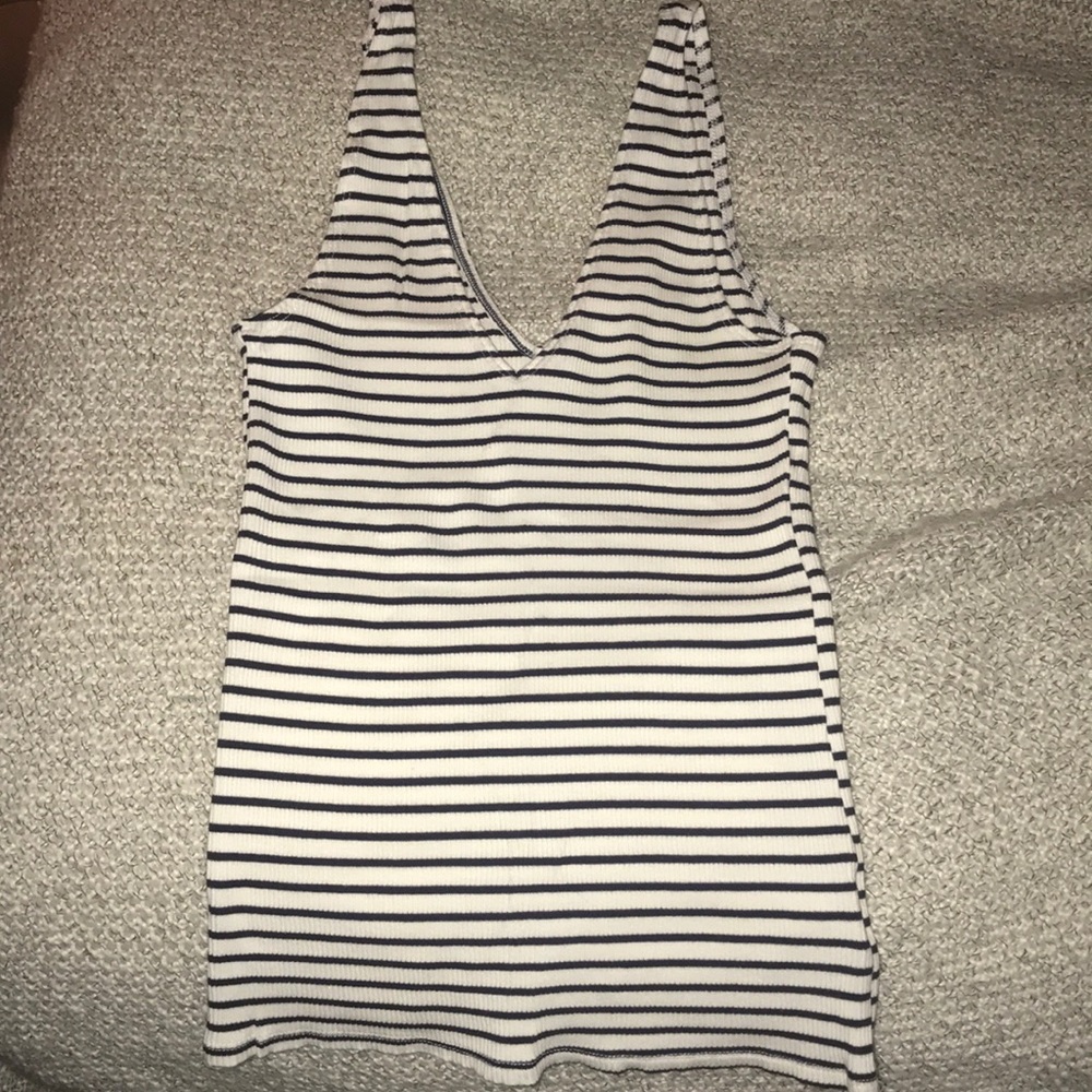 Black and white ribbed tank-worn once